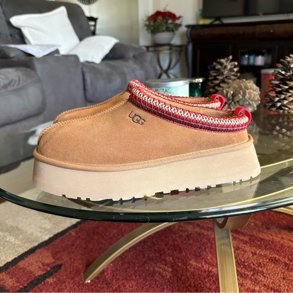 UGG Shoes - Ugg Tazz Chestnut Women’s 9
